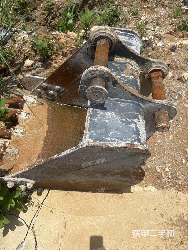 大臂整體?右側(工作和回轉裝置) 大臂整體?右側(工作和回轉裝置)