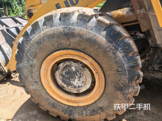 右前輪（行走機(jī)構(gòu)）