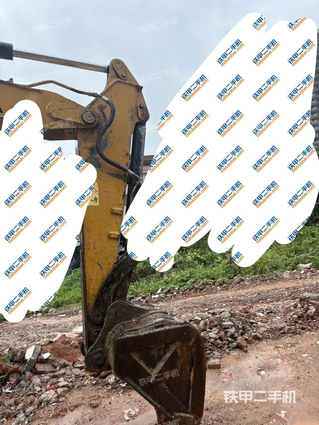 大臂整体 右侧(工作和回转装置) 大臂整体 右侧(工作和回转装置)