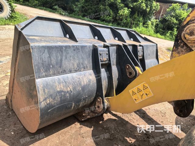 鏟斗前45°(工作裝置) 鏟斗前45°(工作裝置)