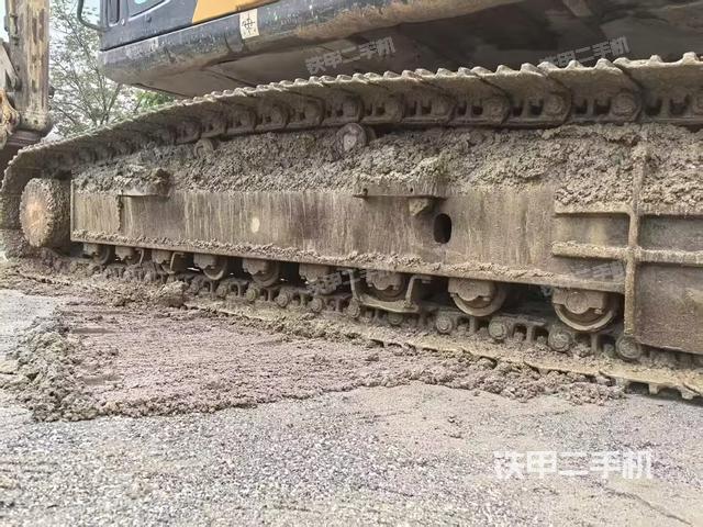 左侧行走马达盖板（行走机构）