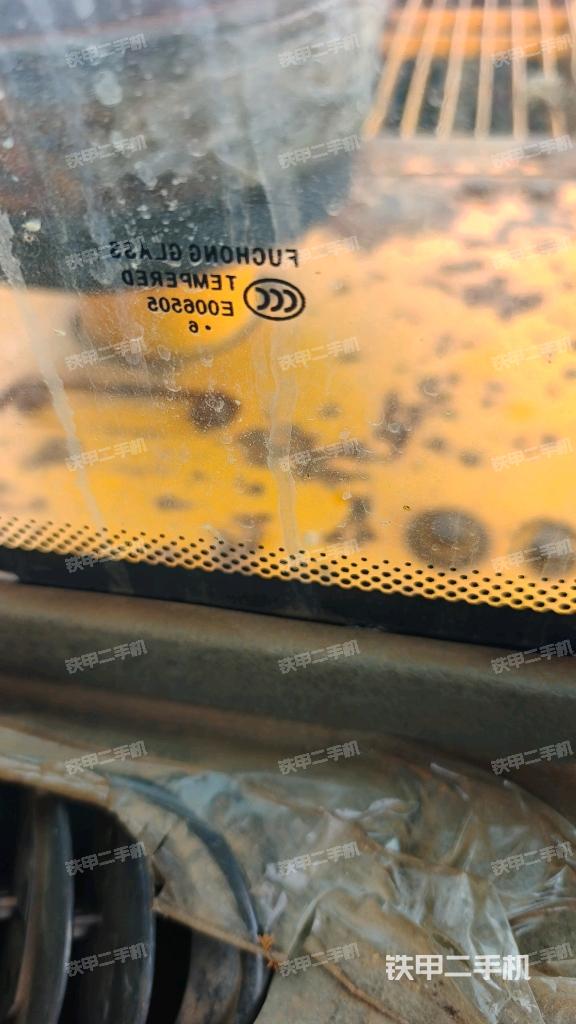 后窗玻璃角标(驾驶室部分) 后窗玻璃角标(驾驶室部分)