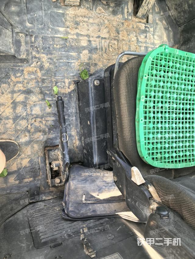 頂棚整體  內(nèi)（駕駛室部分）