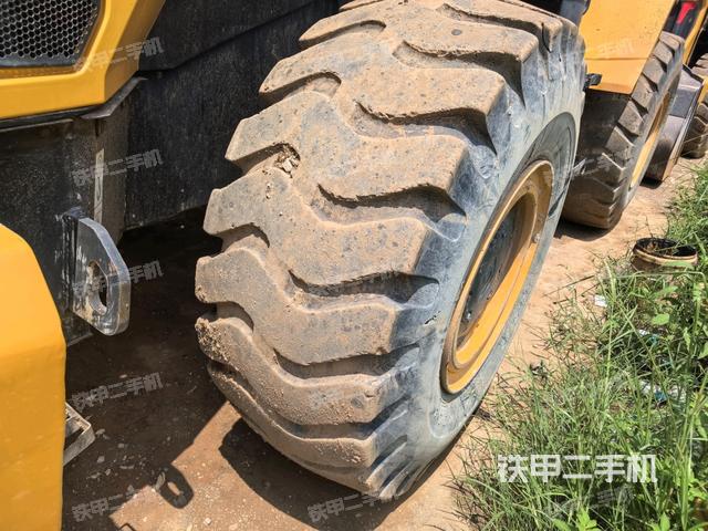 左前輪（行走機(jī)構(gòu)）