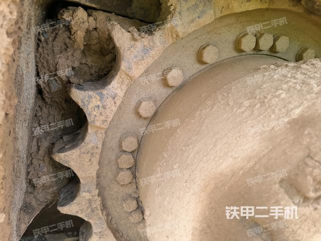 左驱动轮(行走机构) 左驱动轮(行走机构)