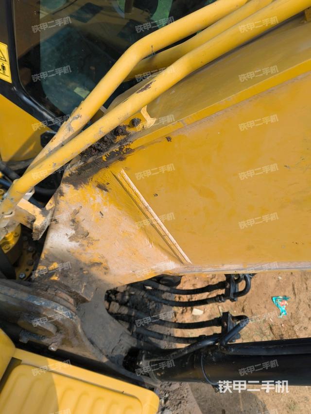 大臂整体 右侧(工作和回转装置) 大臂整体 右侧(工作和回转装置)