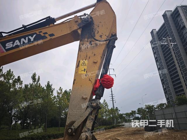 小臂整體左后(工作和回轉(zhuǎn)裝置) 小臂整體左后(工作和回轉(zhuǎn)裝置)