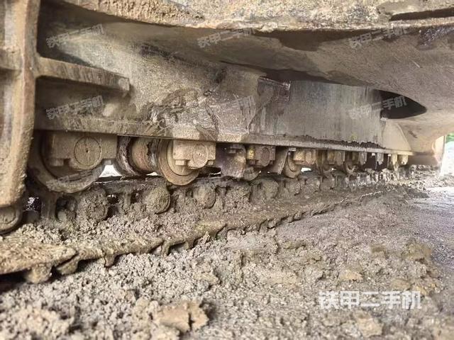 右侧行走马达盖板（行走机构）