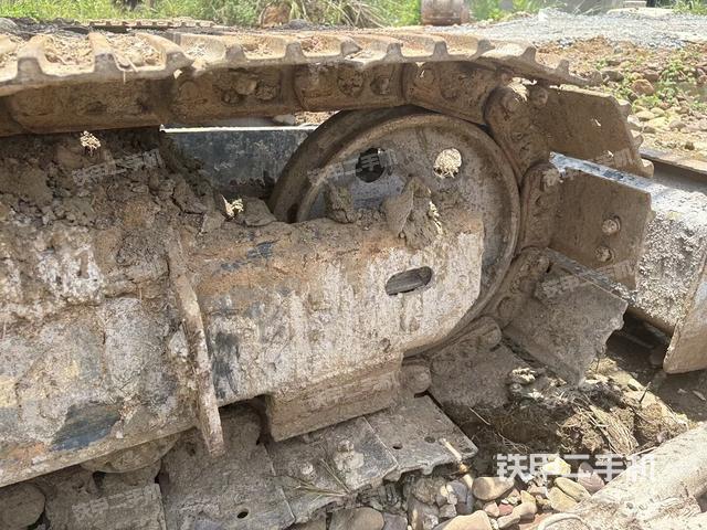 右側履帶整體?(行走機構) 右側履帶整體?(行走機構)