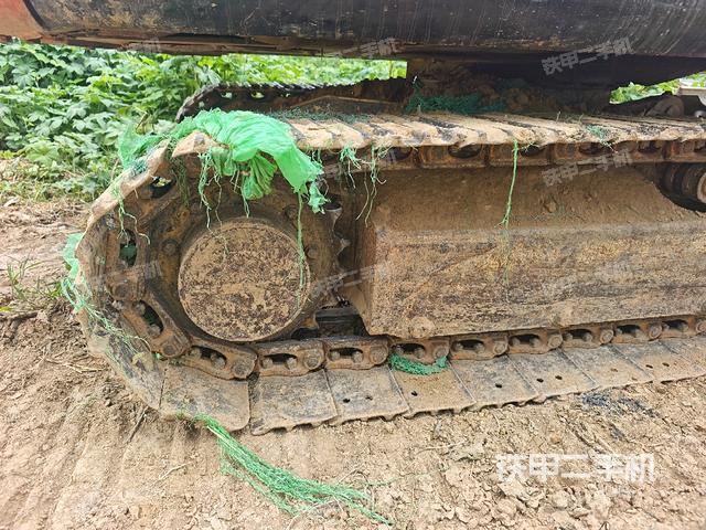 左側(cè)行走馬達(dá)蓋板（行走機(jī)構(gòu)）