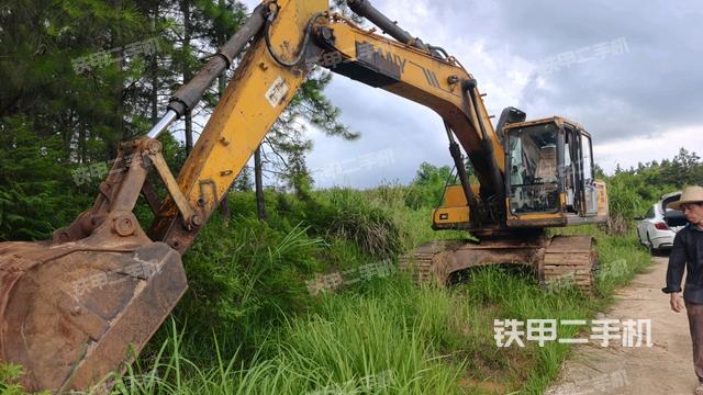 三一重工SY215C-8S挖掘機