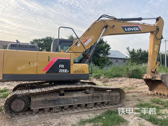 整機(jī)右后45°(整機(jī)外觀) 整機(jī)右后45°(整機(jī)外觀)