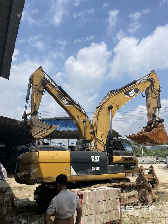 驾驶室整体(整机外观) 驾驶室整体(整机外观)