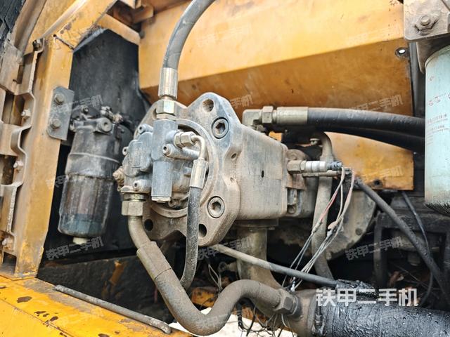 液压泵斜45 左(大件舱室) 液压泵斜45 左(大件舱室)