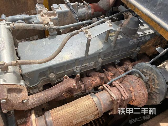 发动机整体俯视(整机外观) 发动机整体俯视(整机外观)