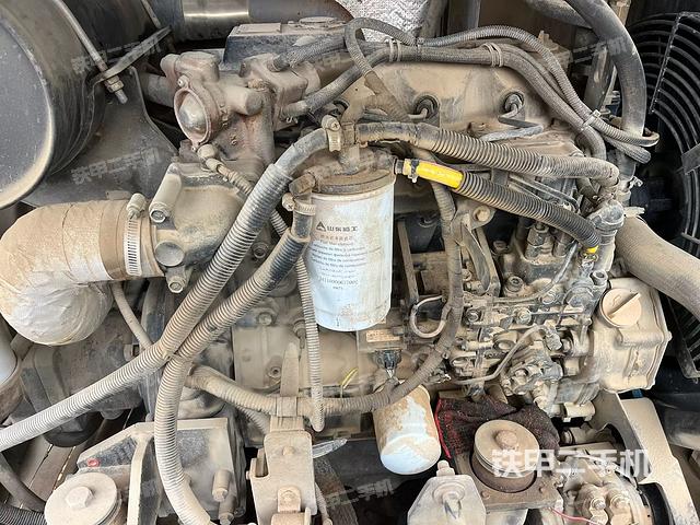 发动机整体俯视(整机外观) 发动机整体俯视(整机外观)