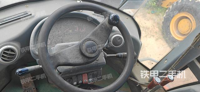 驾驶室操作台（整机外观及大件）