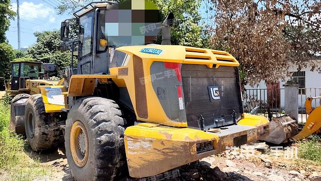 右后45°(整機(jī)外觀) 右后45°(整機(jī)外觀)