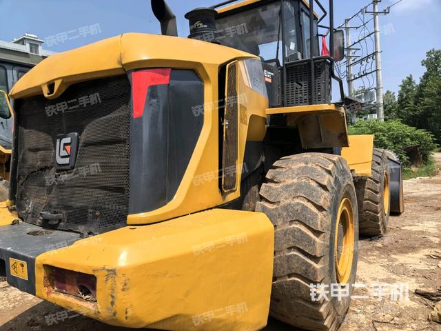 右前45°(整機(jī)外觀) 右前45°(整機(jī)外觀)