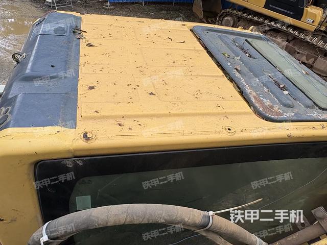 发动机室(上车部件) 发动机室(上车部件)