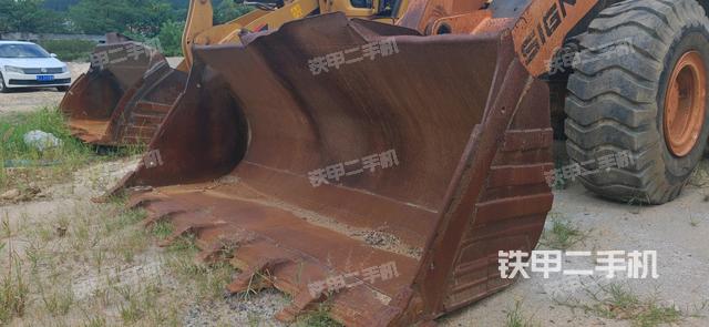 工作装置整体（整机外观及大件）