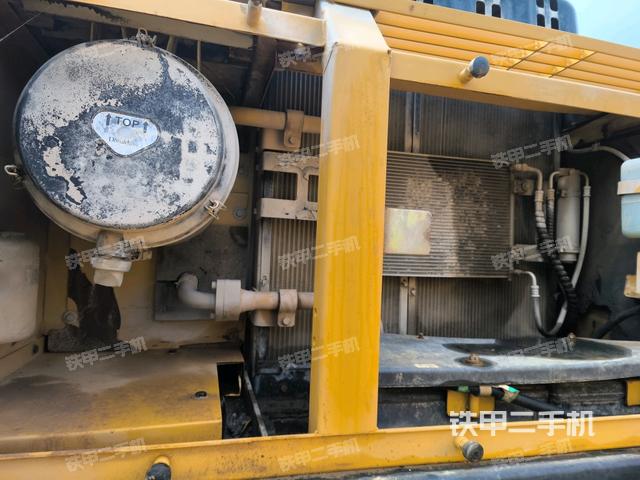 散热器正面(大件舱室) 散热器正面(大件舱室)