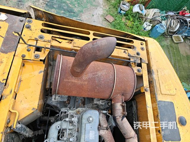 增压器特写(上车部件) 增压器特写(上车部件)