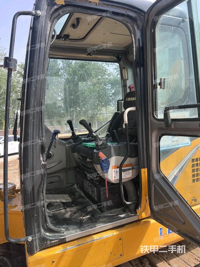 驾驶室整体（整机外观）