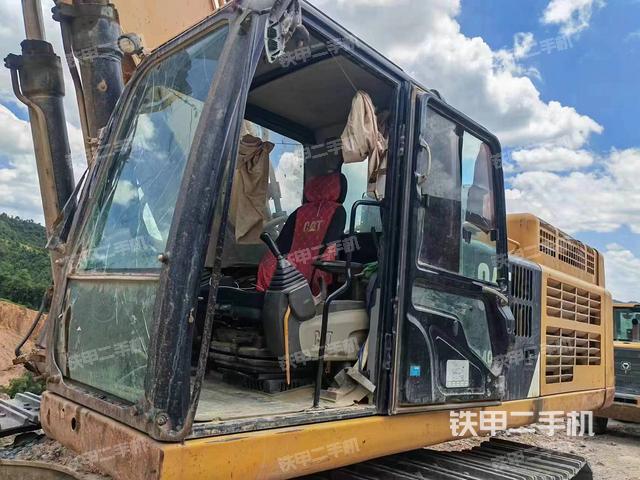 驾驶室整体（整机外观）