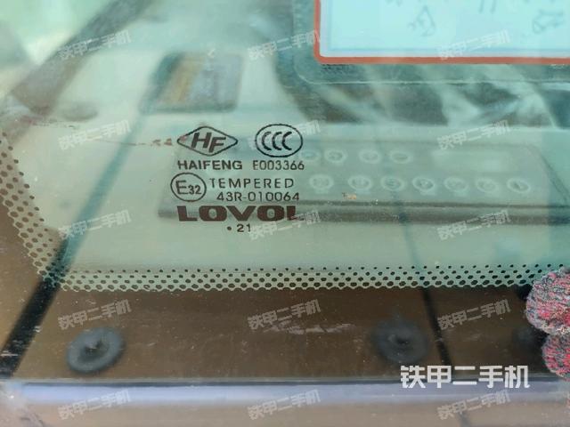 后窗玻璃角標(biāo)（駕駛室部分）