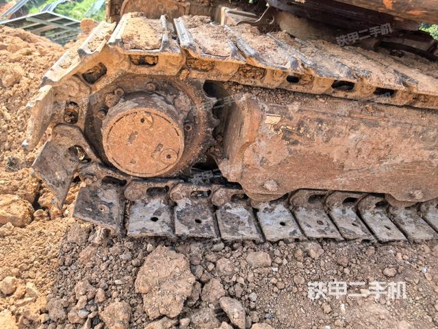 右驅(qū)動(dòng)輪（行走機(jī)構(gòu)）