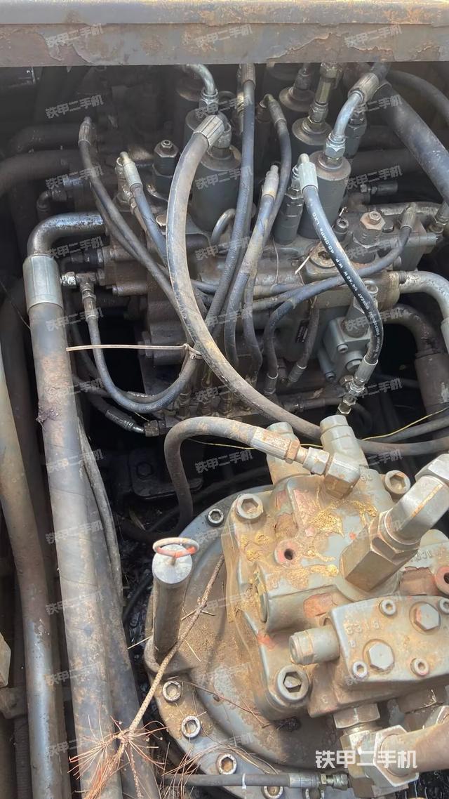 驾驶室顶部俯视（上车部件）