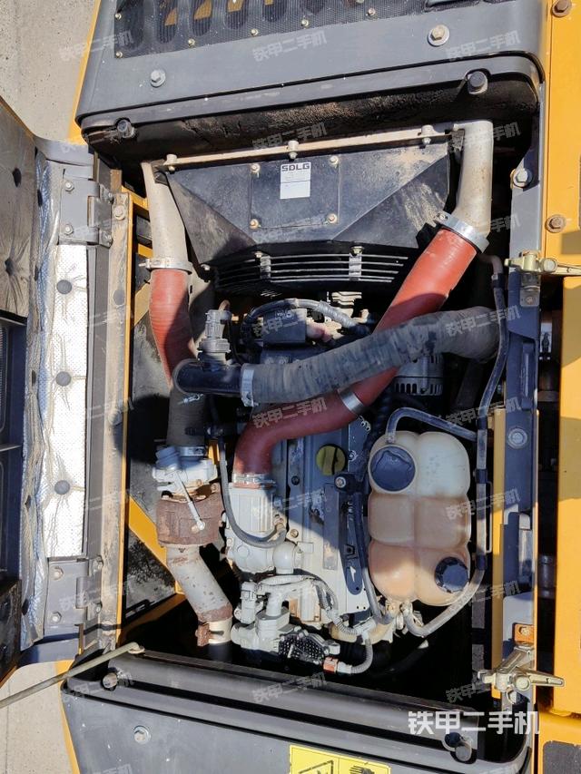 發(fā)動(dòng)機(jī)整體俯視（整機(jī)外觀）