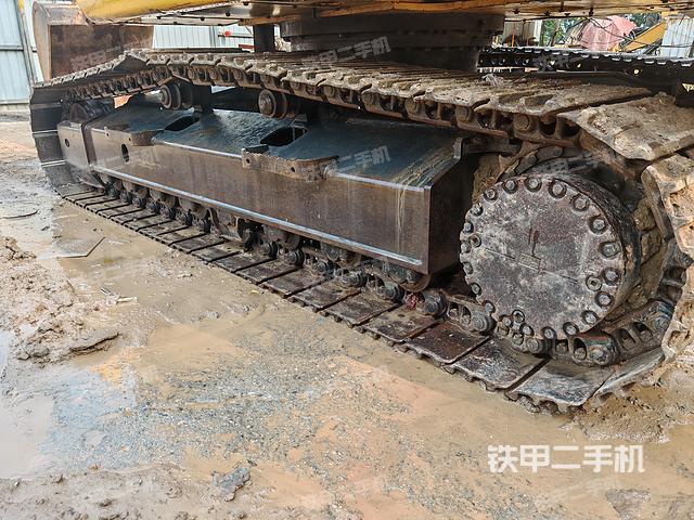 单侧履带整体（整机外观）