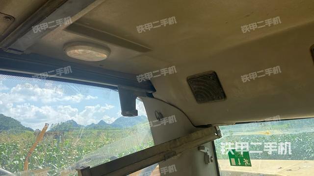 后窗玻璃角标（驾驶室部分）