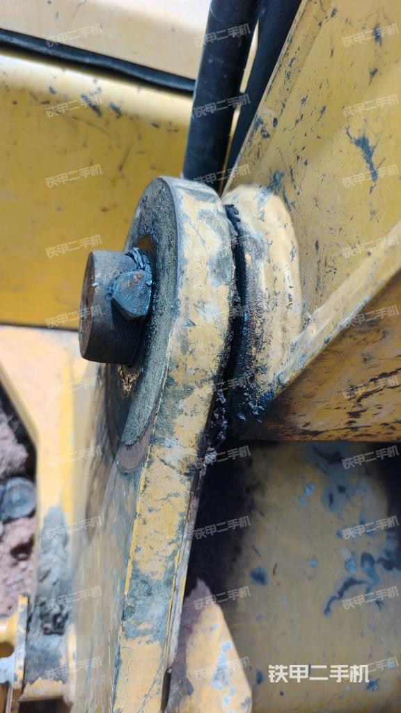 大臂根部?斜（工作和回轉(zhuǎn)裝置）