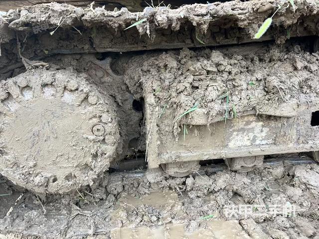 单侧履带整体（整机外观）