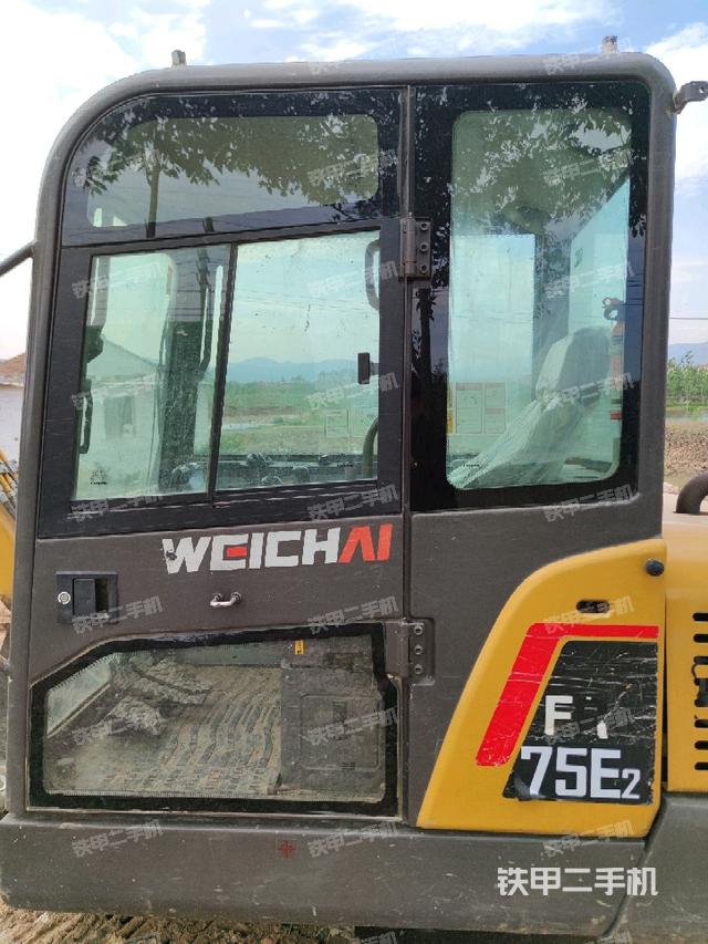 ?駕駛室正側(cè)（駕駛室部分）