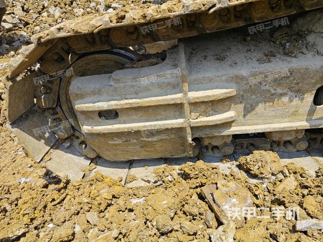 右導向輪（行走機構(gòu)）