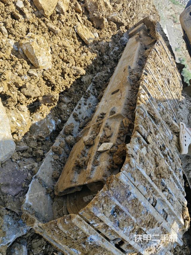 左側(cè)履帶整體?（行走機構(gòu)）