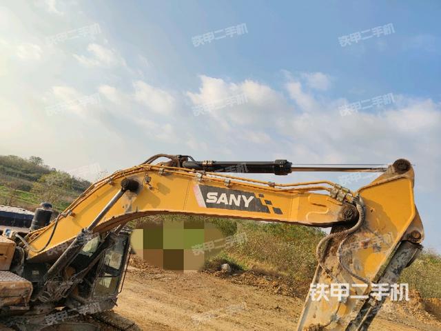 大臂整體?右側(cè)(工作和回轉(zhuǎn)裝置) 大臂整體?右側(cè)(工作和回轉(zhuǎn)裝置)