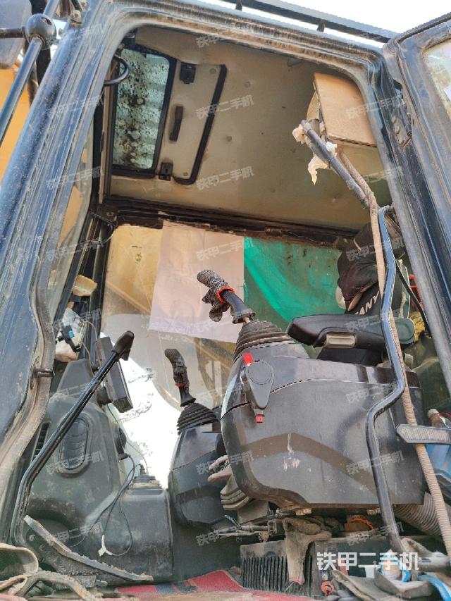 頂棚整體(駕駛室部分) 頂棚整體(駕駛室部分)