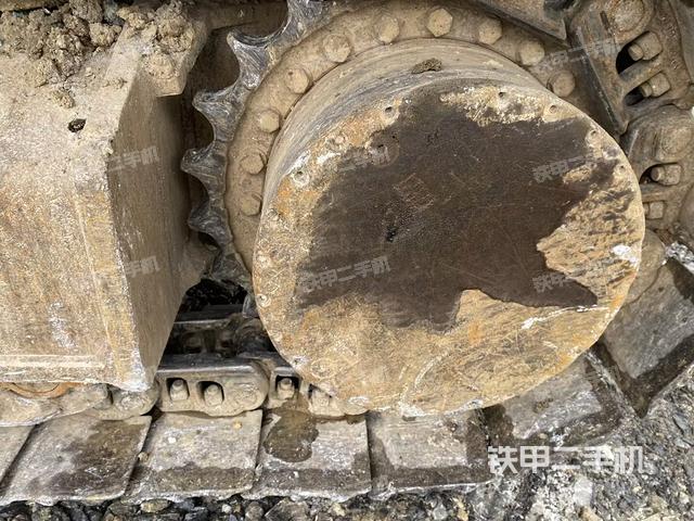 左驱动轮(行走机构) 左驱动轮(行走机构)