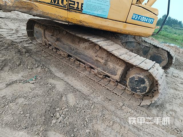 单侧履带整体（整机外观）