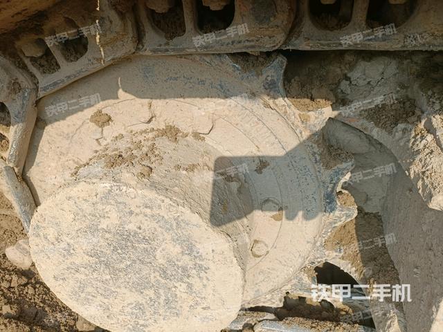 右驅(qū)動(dòng)輪（行走機(jī)構(gòu)）