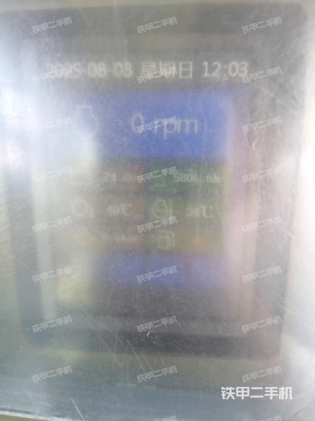 駕駛室右側(cè)全景照（推土機(jī)駕駛室）