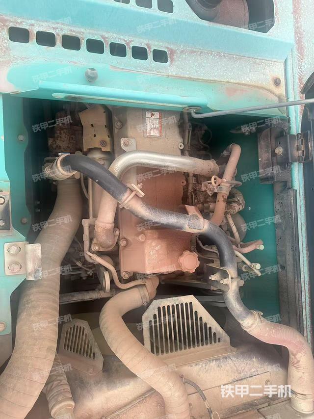 發(fā)動機整體俯視(整機外觀) 發(fā)動機整體俯視(整機外觀)