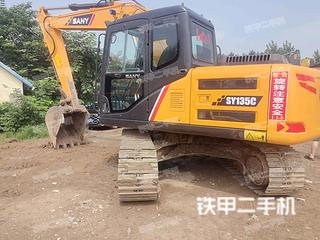 三一重工SY135C挖掘机实拍图片