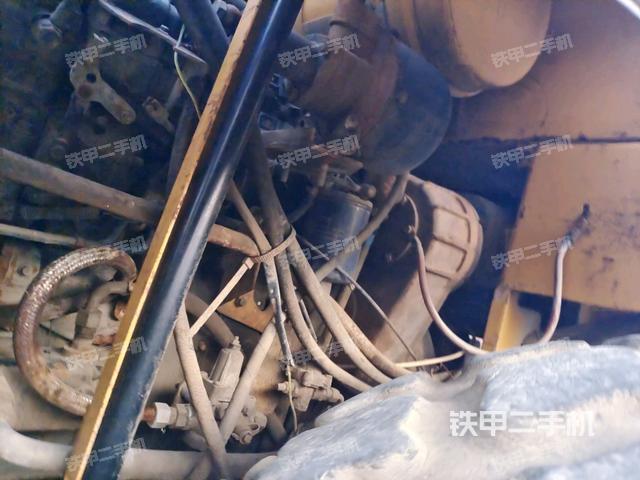 風(fēng)扇及皮帶（壓路機(jī)發(fā)動(dòng)機(jī)艙）