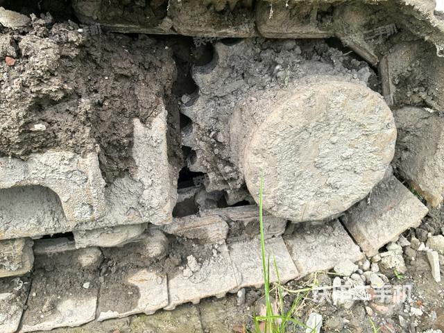 左侧行走马达盖板(行走机构) 左侧行走马达盖板(行走机构)